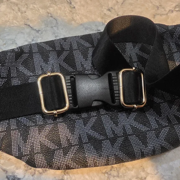 Michael Kors Black Signature MK Belt Bag with Gold Logo - Picture 7 of 12